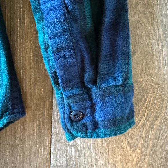 J Crew men's mid weight flannel blue/green plaid. size small - Picture 6 of 7